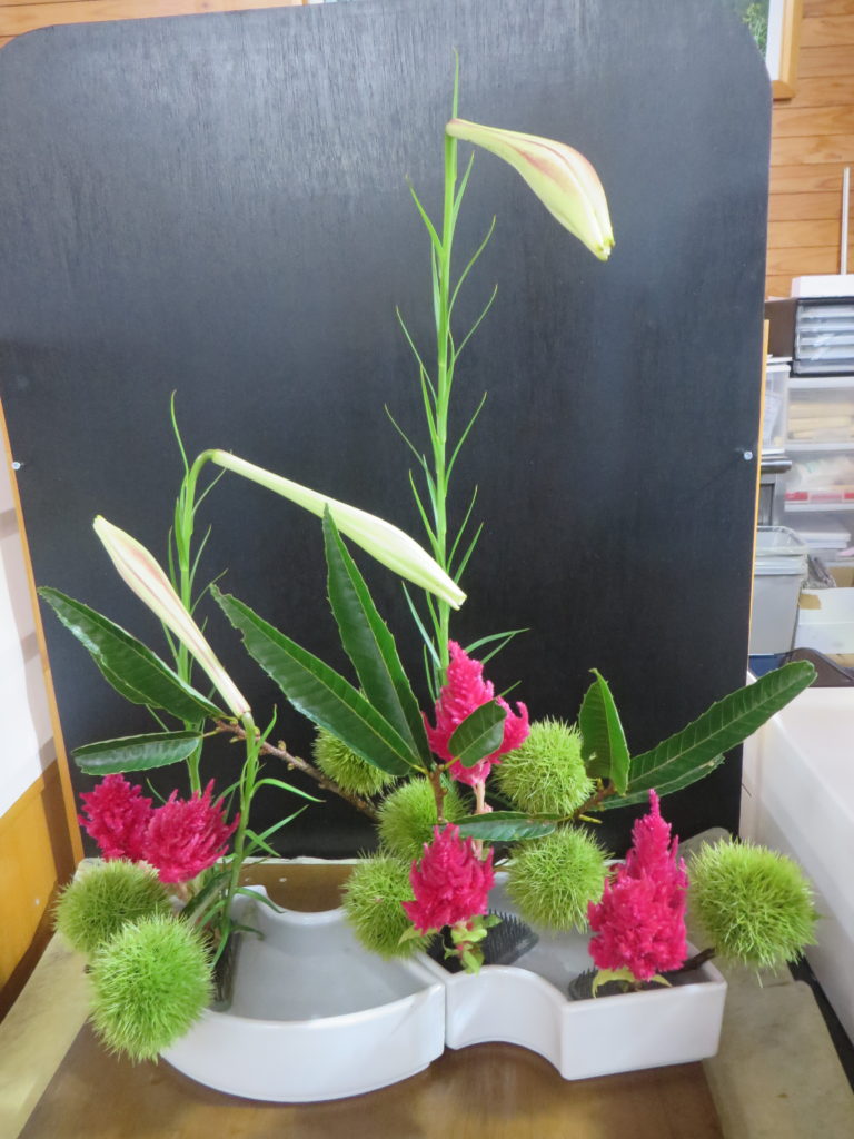 「地元北川町の篤志家様による『道の駅北川はゆま　季節の生け花』更新情報」（令和3年8月8日更新情報）