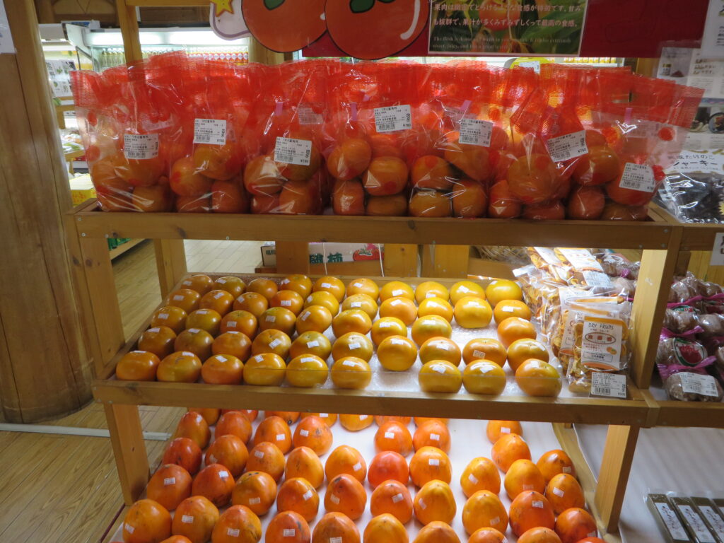 富有柿食べてあなたも富裕層！！本日まで開催「道の駅うきは（福岡県）共催　富有柿フェア」